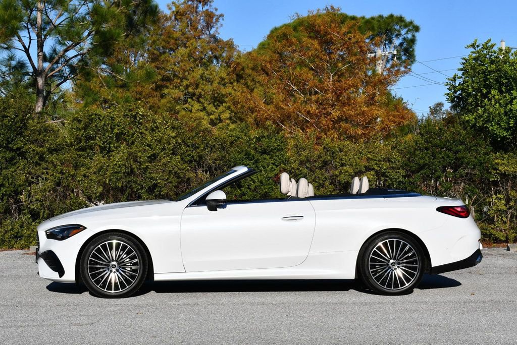 Used 2025 Mercedes-Benz CLE 300 4MATIC Cabriolet image 31