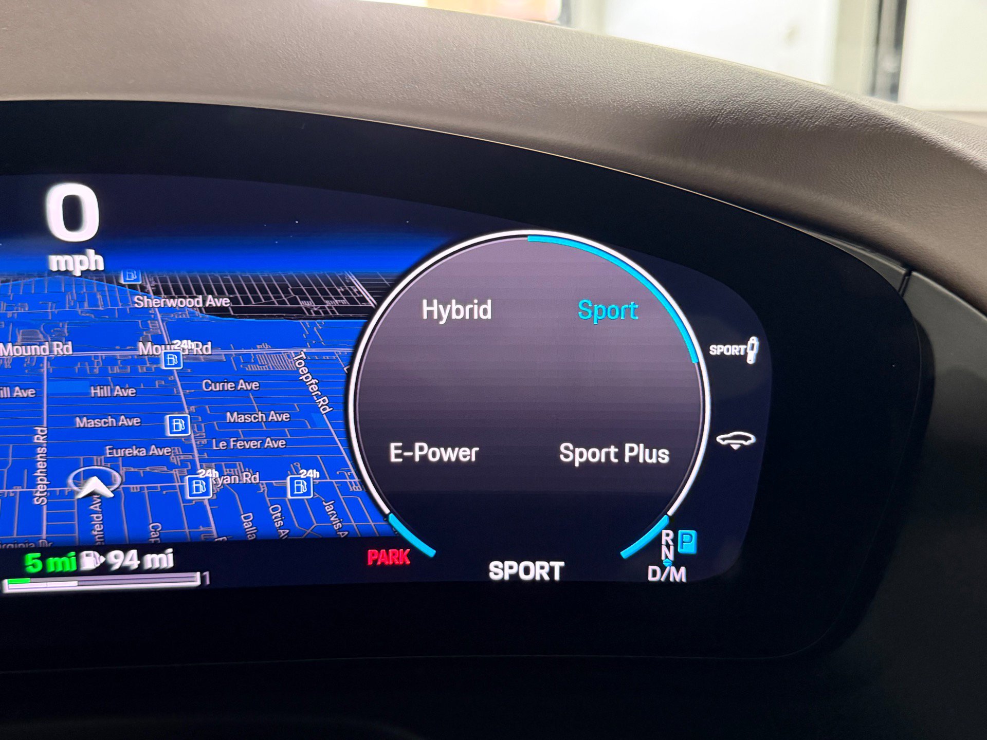 Used 2025 Porsche Panamera 4 image 38