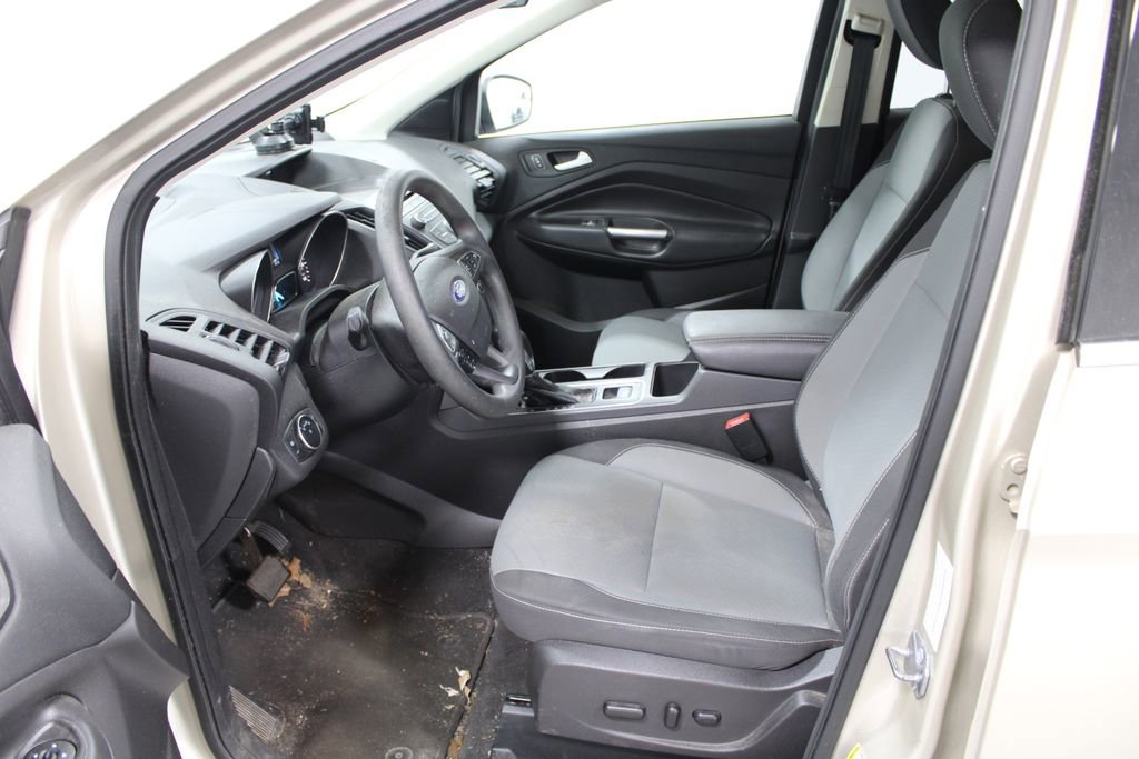 Used 2018 Ford Escape SE image 17