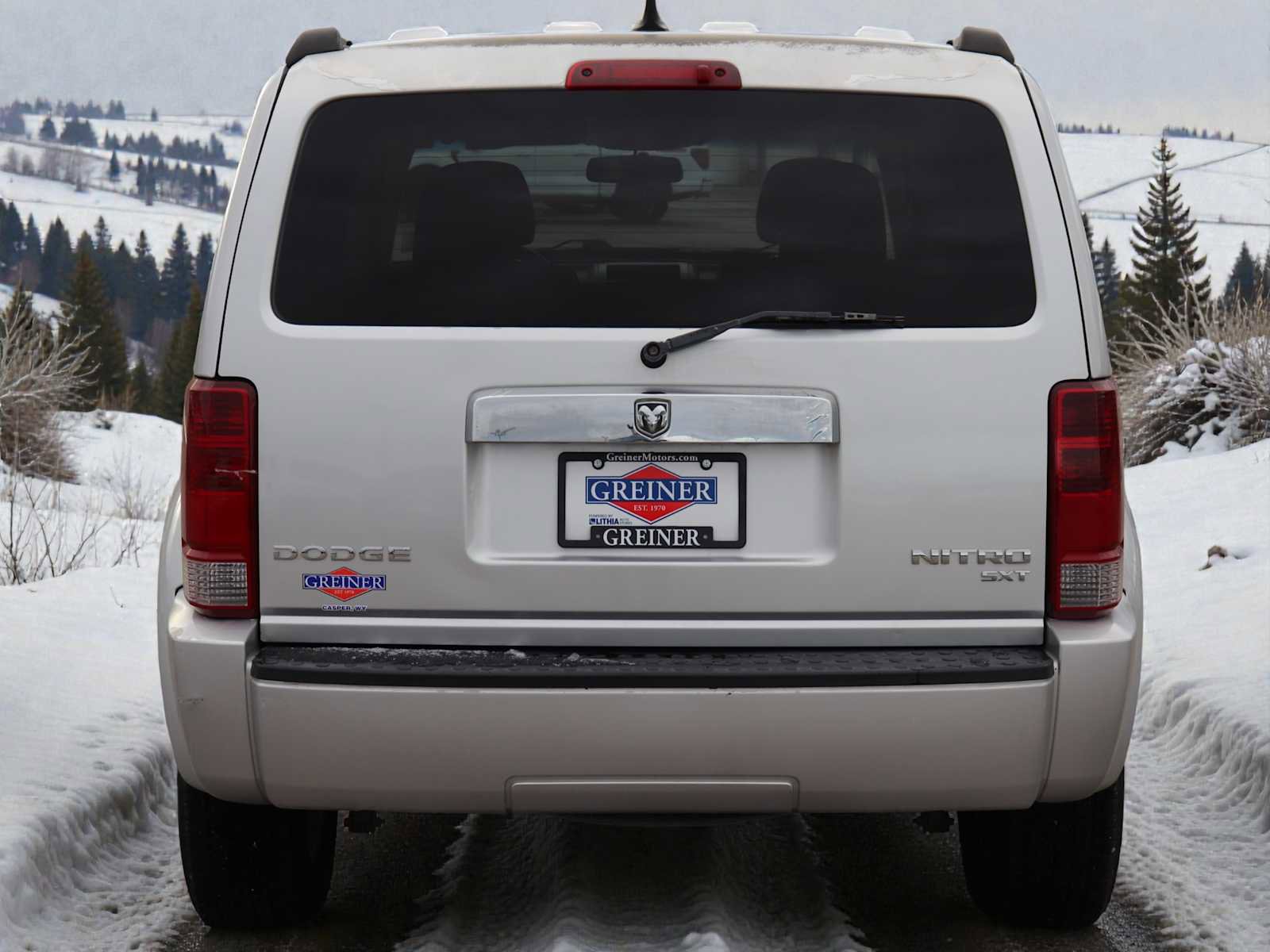 Used 2011 Dodge Nitro SXT image 5