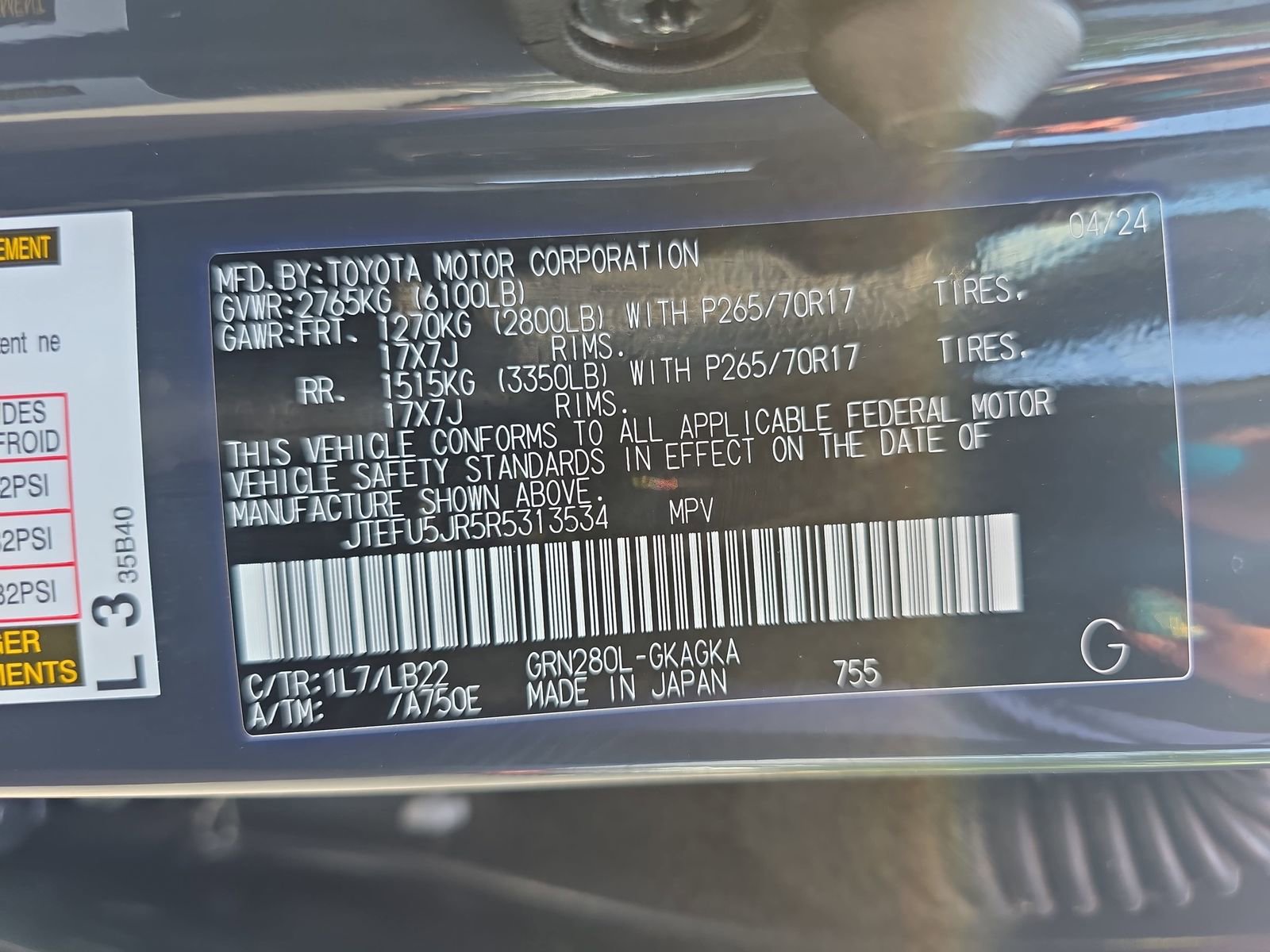 Used 2024 Toyota 4Runner SR5 Premium RWD image 33