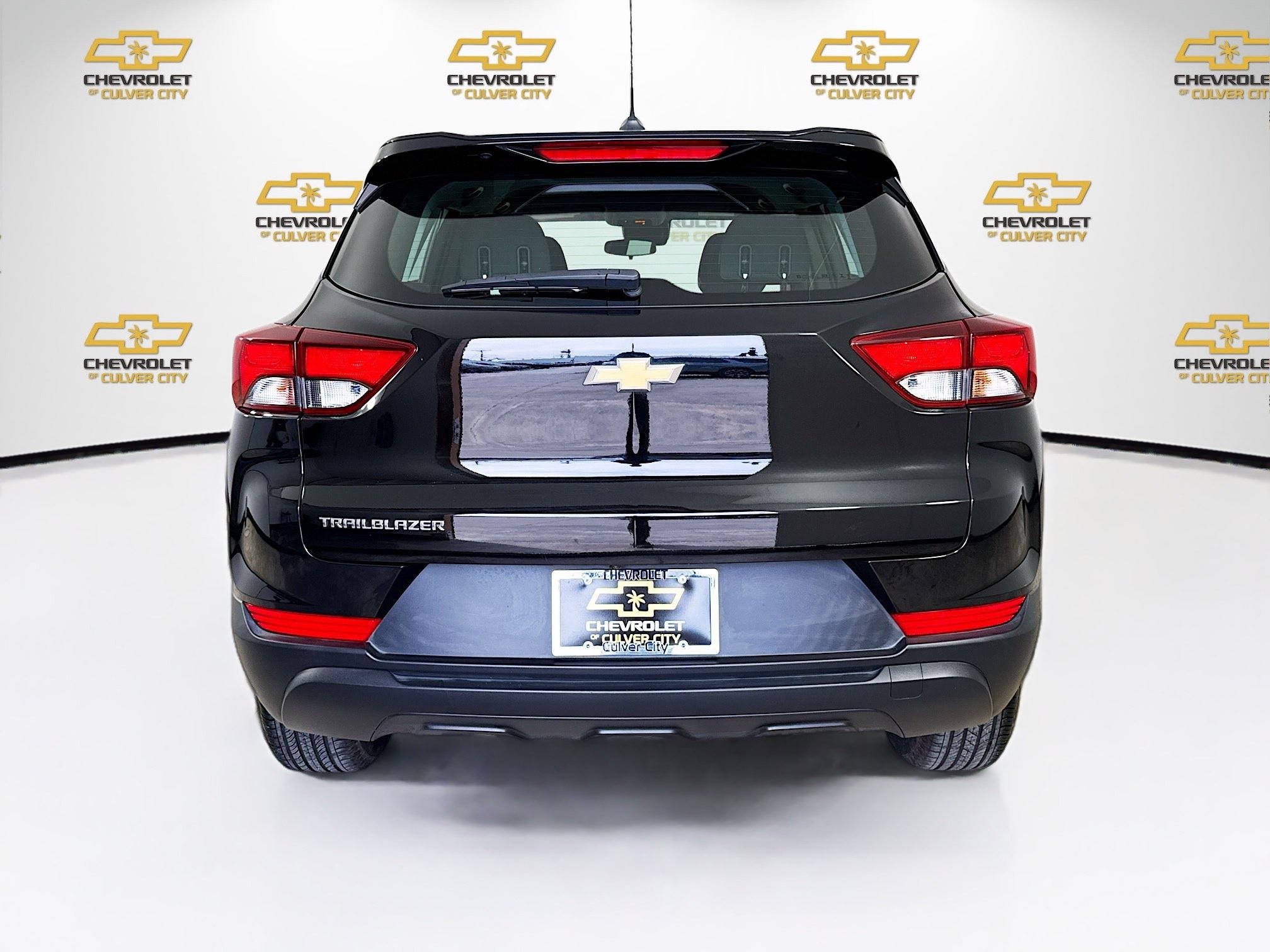 Used 2023 Chevrolet TrailBlazer LS FWD image 7
