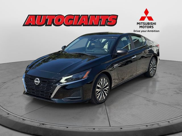 Used 2025 Nissan Altima 2.5 SV FWD image 7