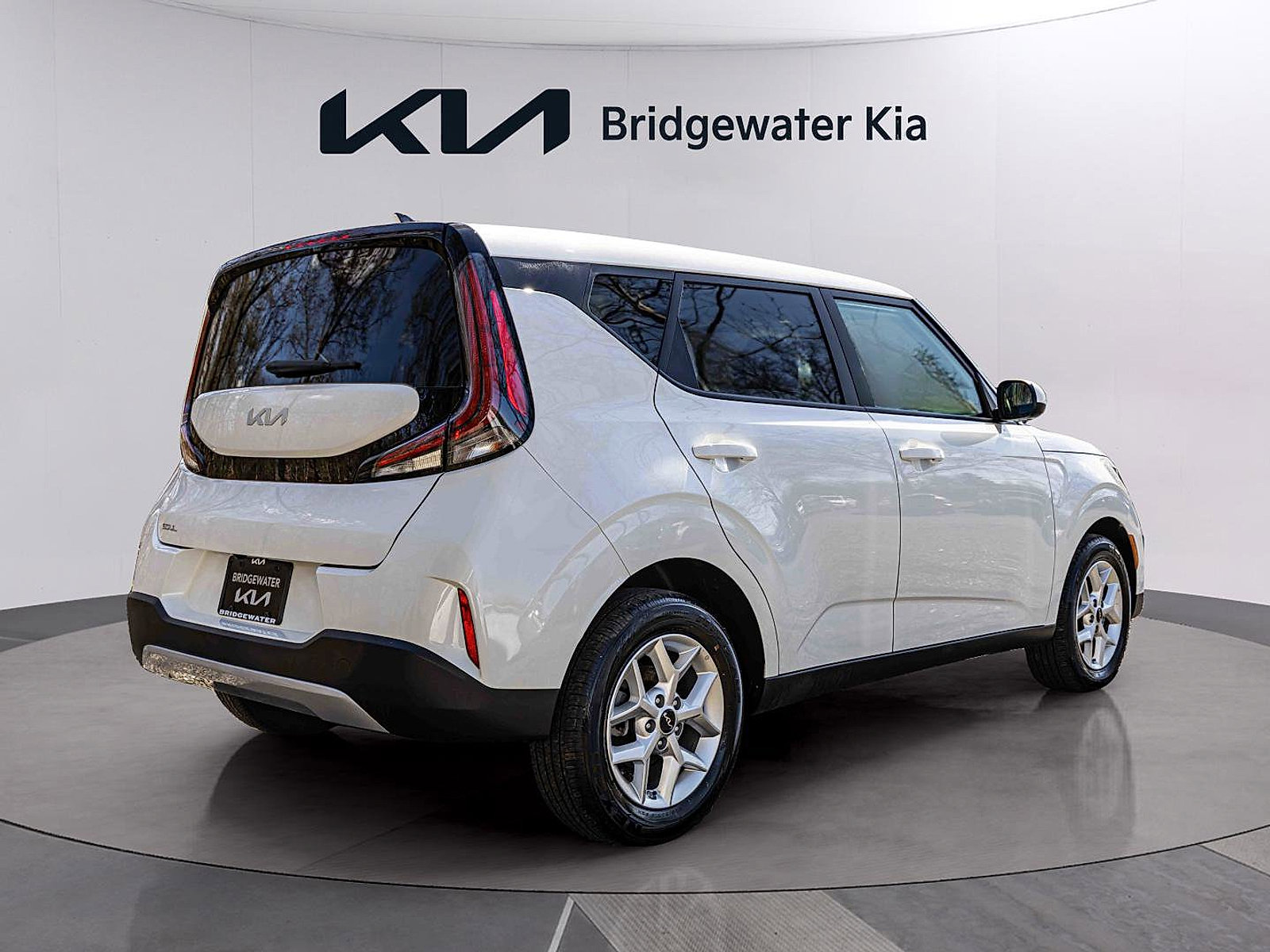 Certified 2025 Kia Soul LX w/ LX Technology Package image 7
