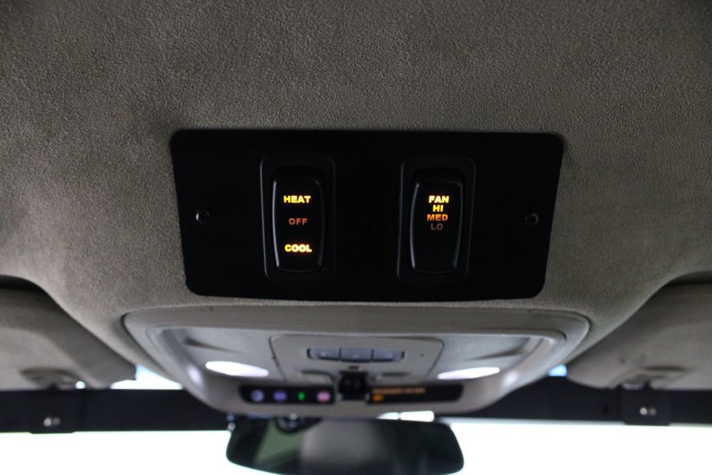 Used 2019 Cadillac XTS image 24