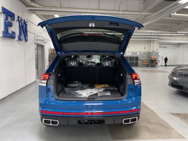 New 2025 Volkswagen Atlas Cross Sport SEL Premium R-Line image 25