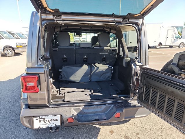 Used 2025 Jeep Wrangler Unlimited Sahara AWD/4WD image 32