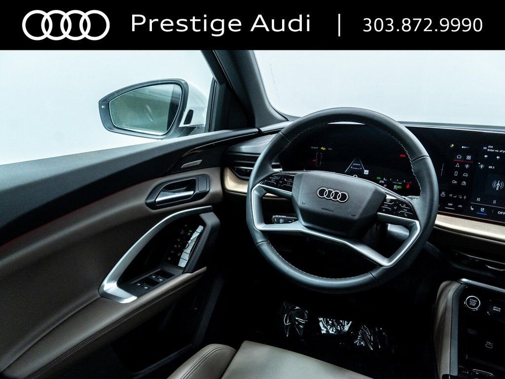 Used 2025 Audi Q5 Premium Plus w/ Premium Plus AWD/4WD image 29