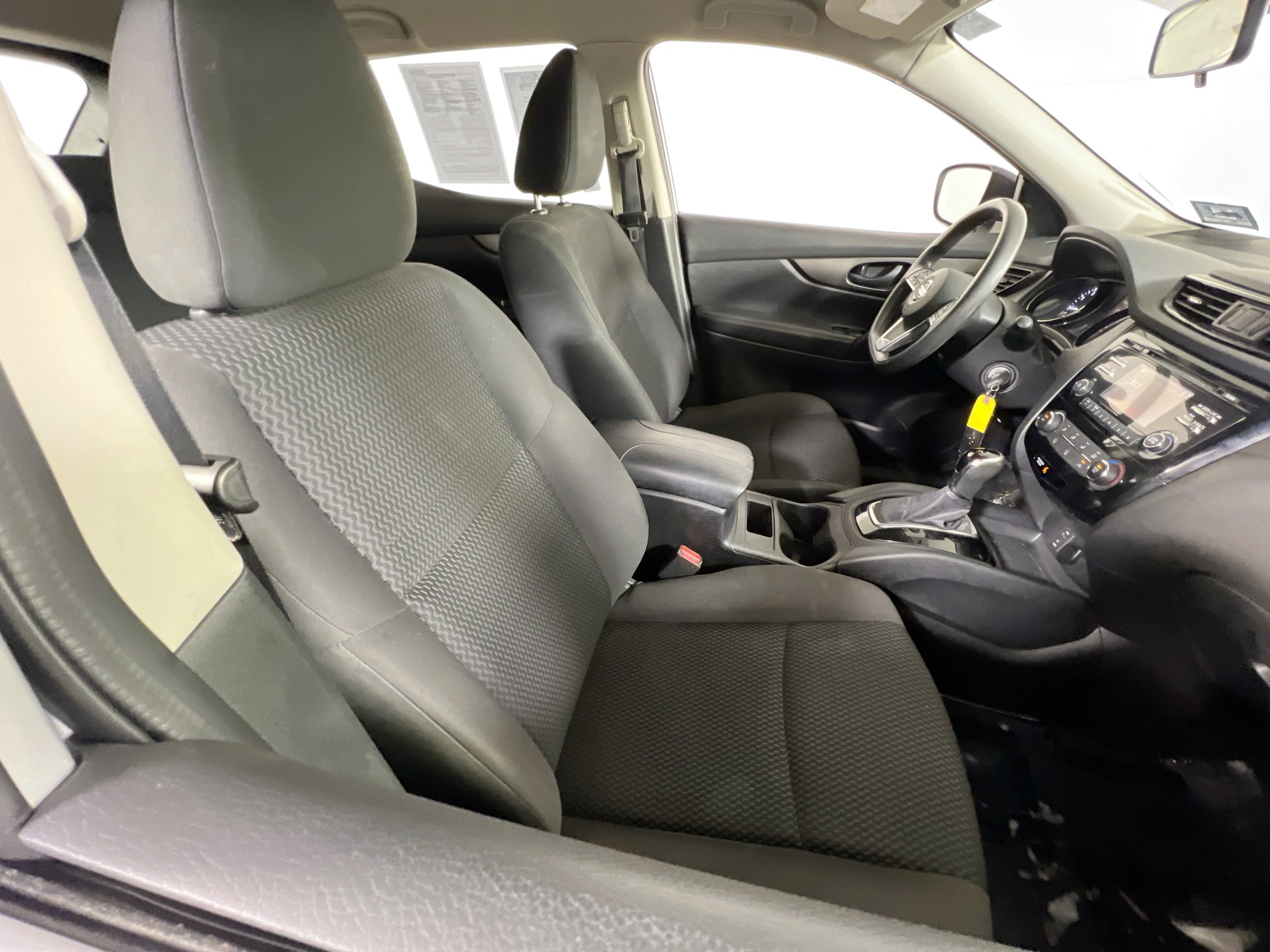 Used 2018 Nissan Rogue Sport S AWD/4WD image 25