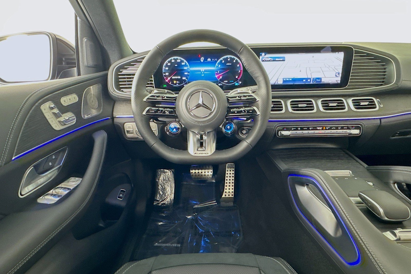 New 2026 Mercedes-Benz GLE 53 AMG 4MATIC Coupe image 4