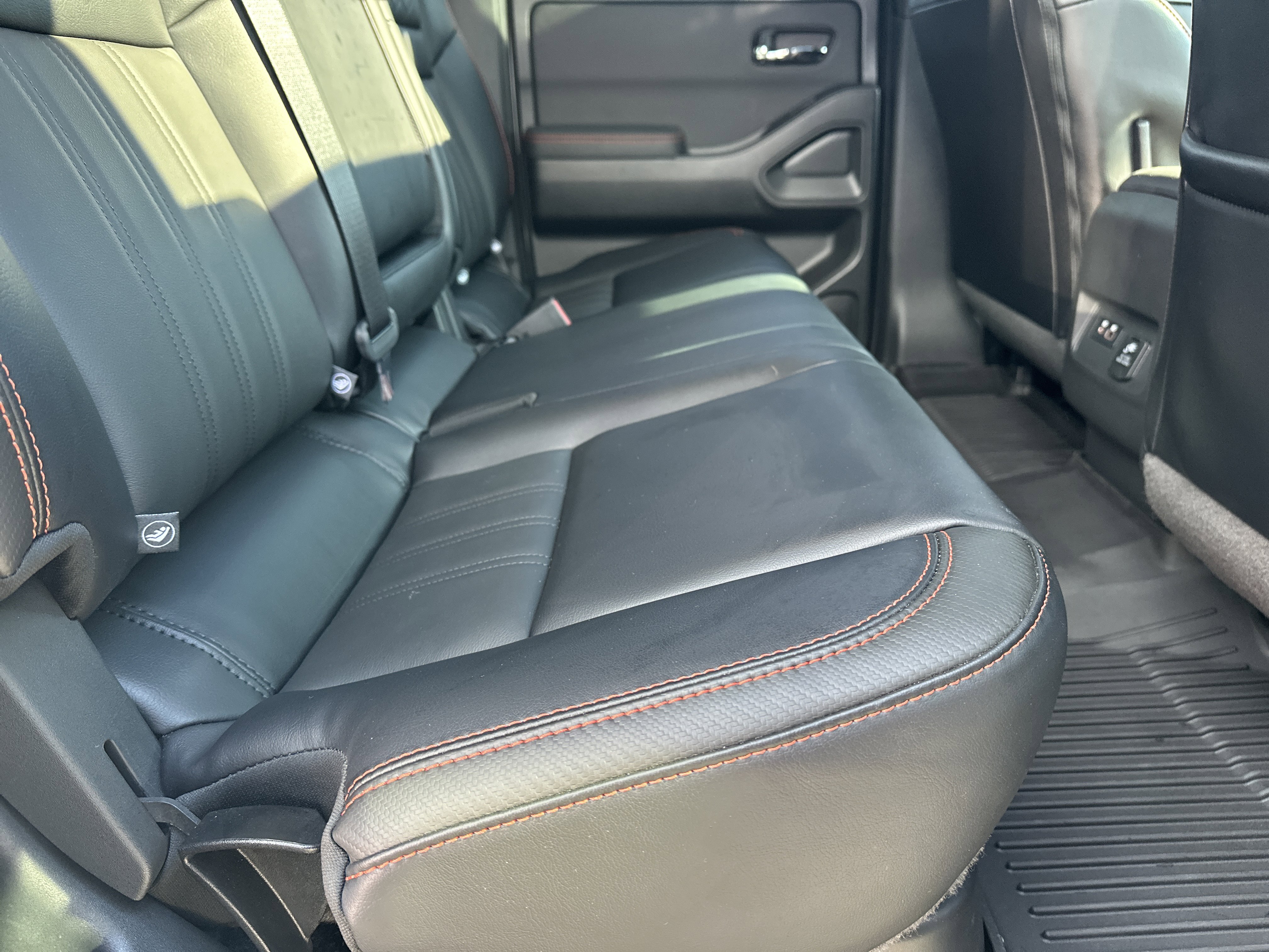 Used 2024 Nissan Frontier PRO-4X w/ Pro Premium Package image 16