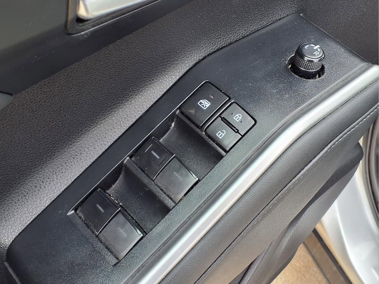 Used 2022 Toyota Highlander XLE image 15