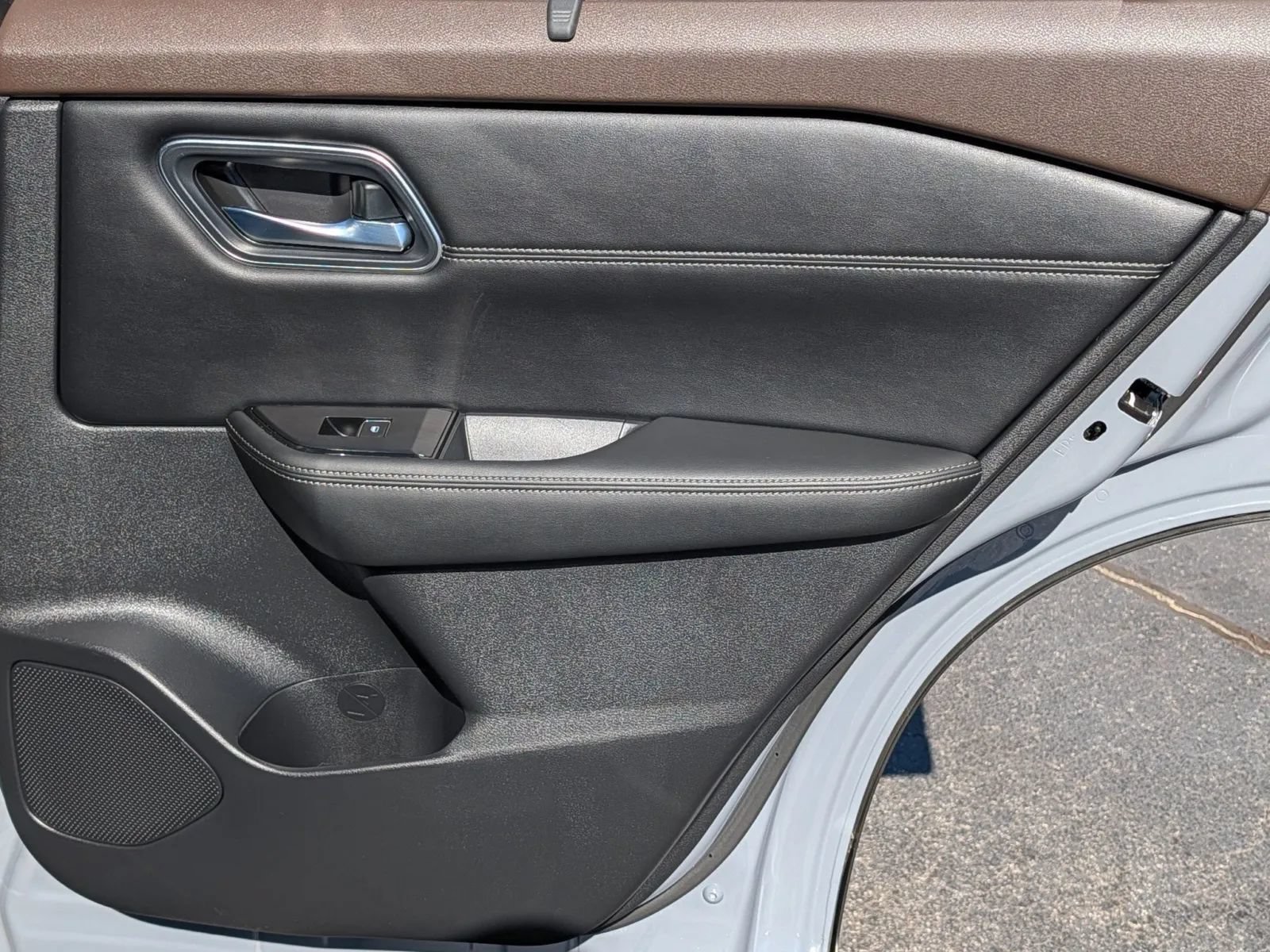 Used 2022 Nissan Rogue Platinum w/ Head-Up Display Package FWD image 15