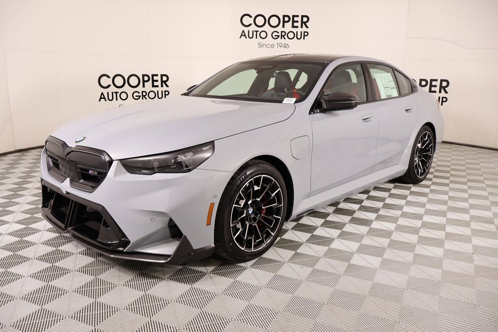 New 2026 BMW M5 w/ Executive Package image 10