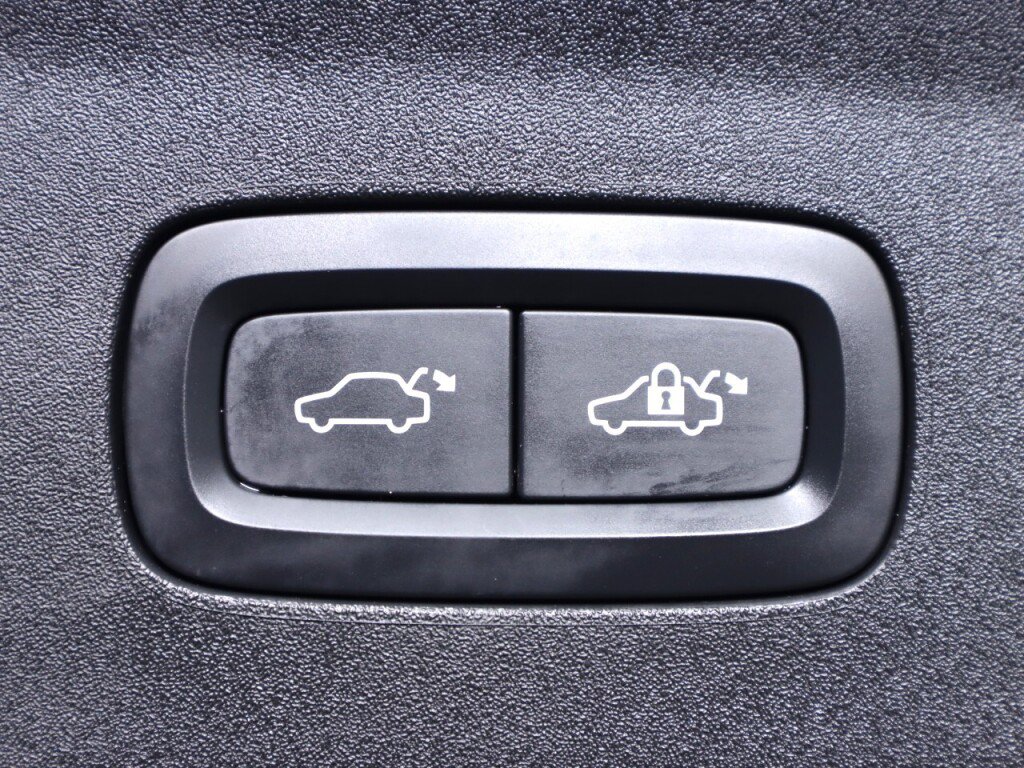 Used 2022 Polestar Polestar 2 w/ Performance Package AWD/4WD image 36