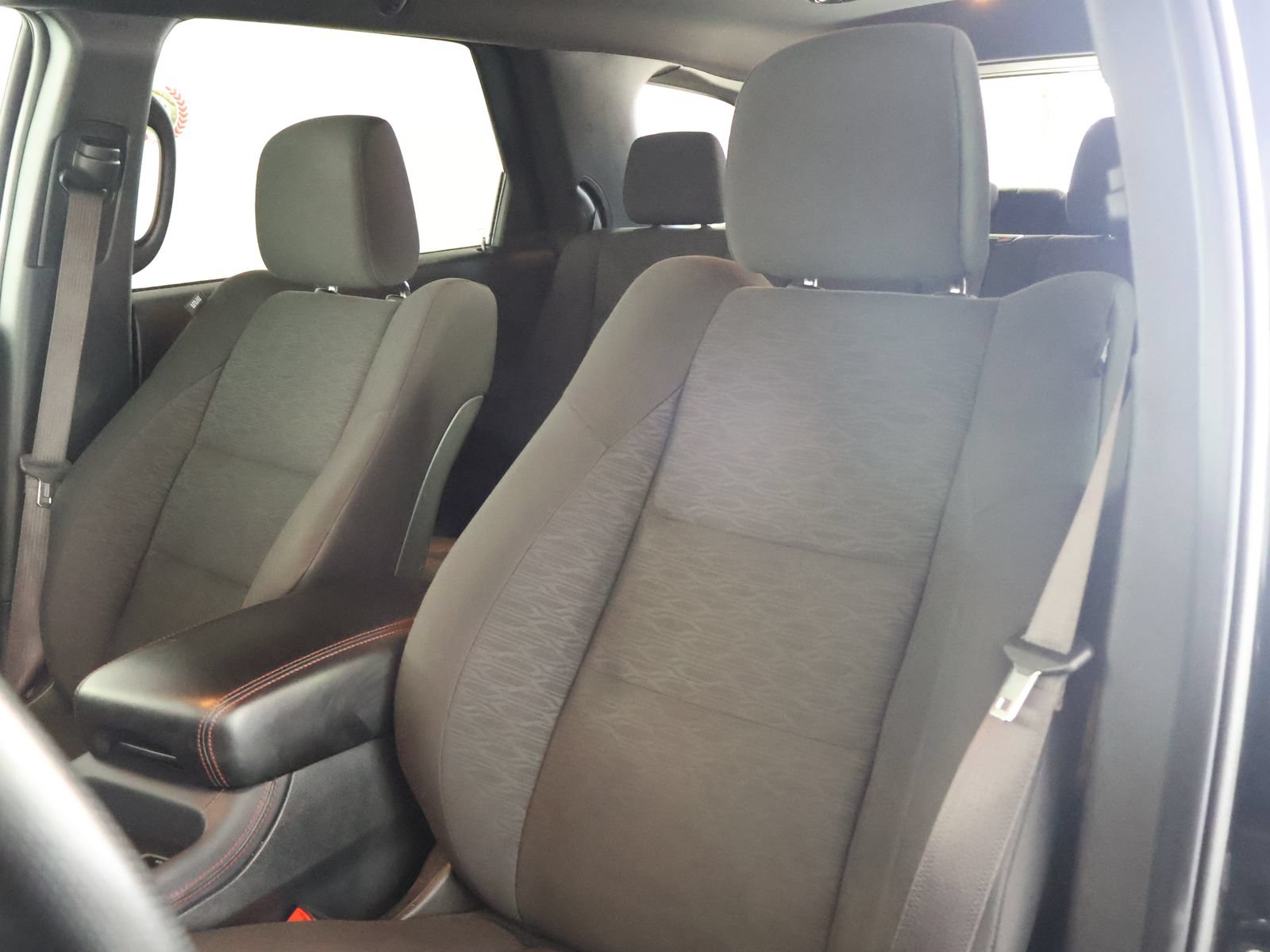 Used 2025 Dodge Durango GT RWD image 23