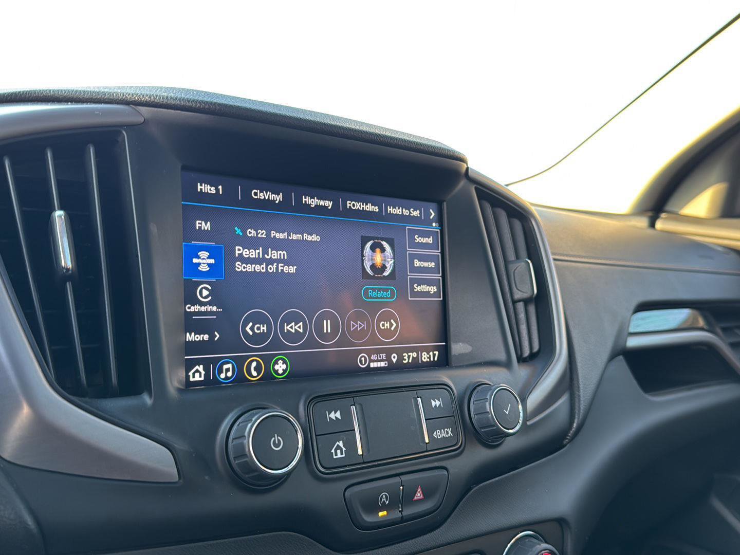 Used 2024 GMC Terrain AT4 image 22