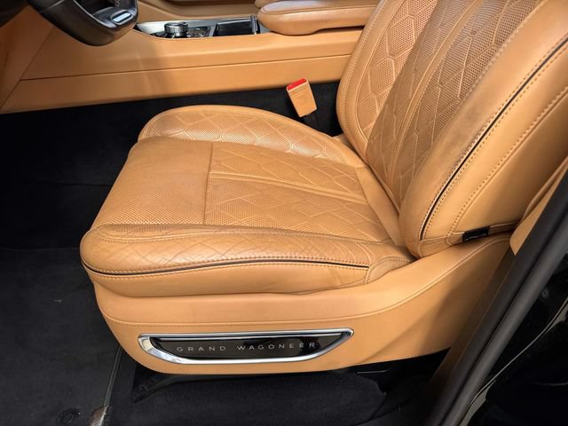 Used 2022 Jeep Grand Wagoneer Series III AWD/4WD image 23