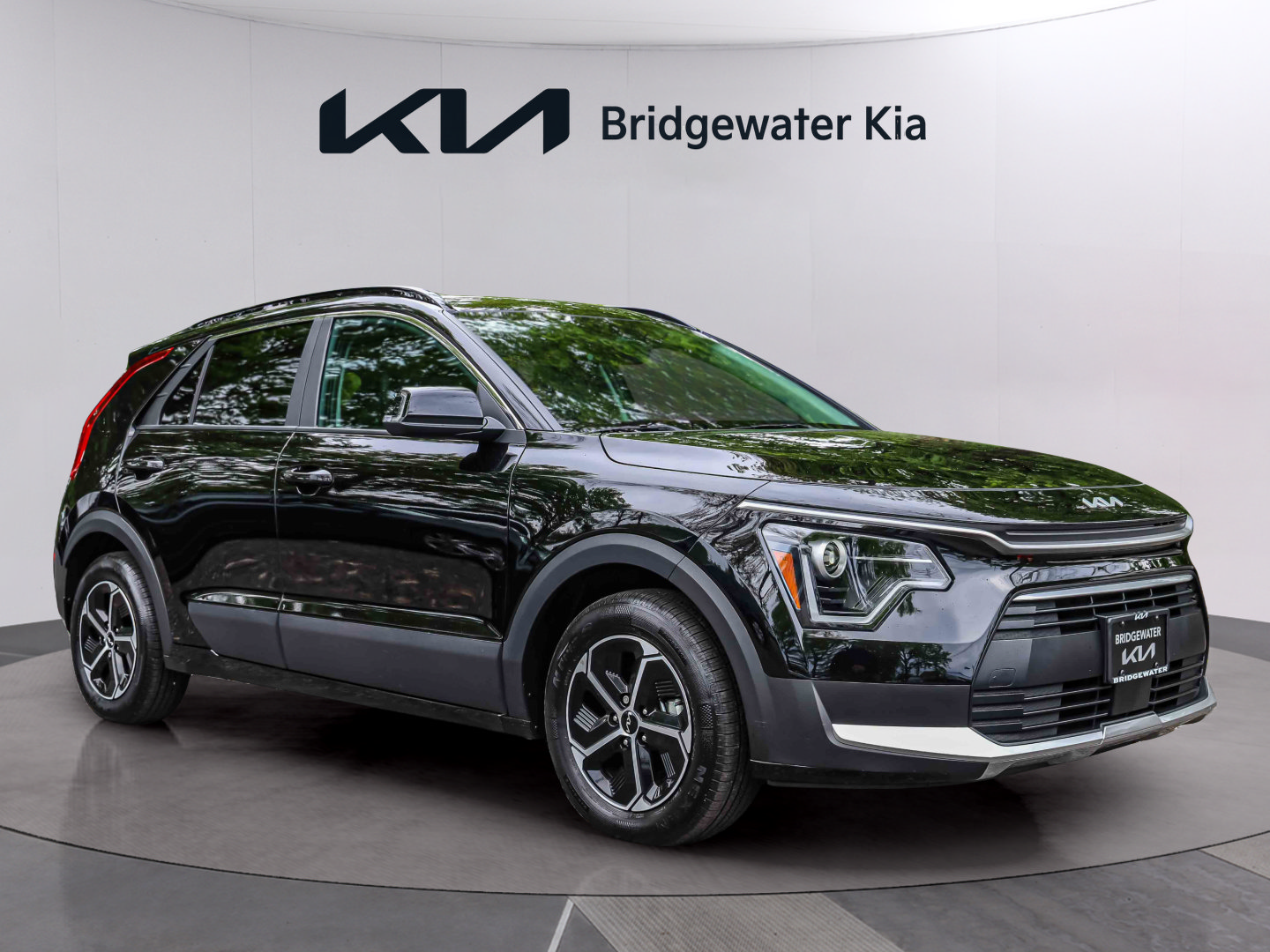 Certified 2025 Kia Niro EX w/ EX Cold Weather Package