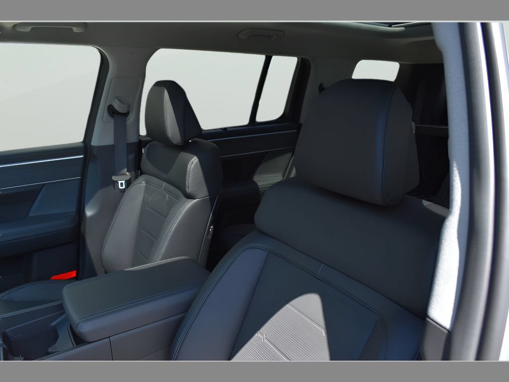 New 2026 Hyundai Santa Fe Limited FWD image 28