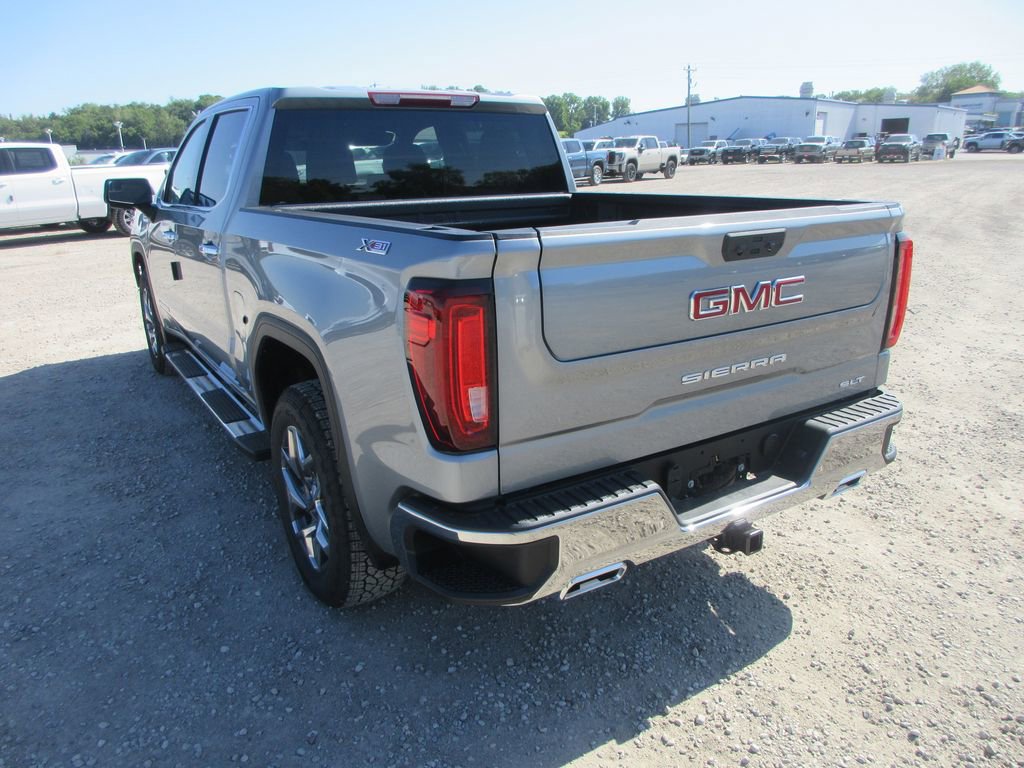 New 2026 GMC Sierra 1500 SLT w/ SLT Premium Package AWD/4WD image 9