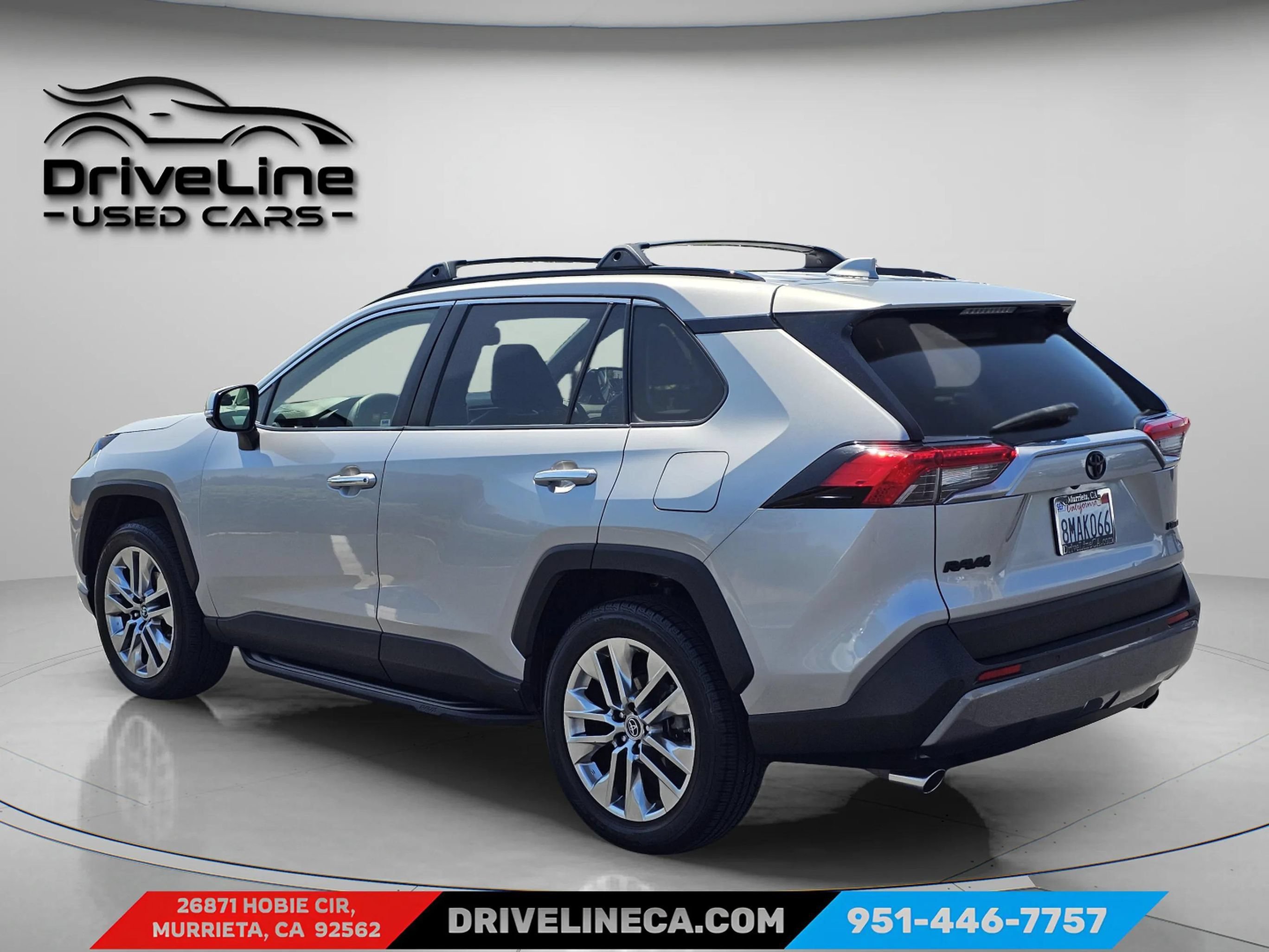 Used 2019 Toyota RAV4 Limited w/ Carpet Mat Package FWD image 8