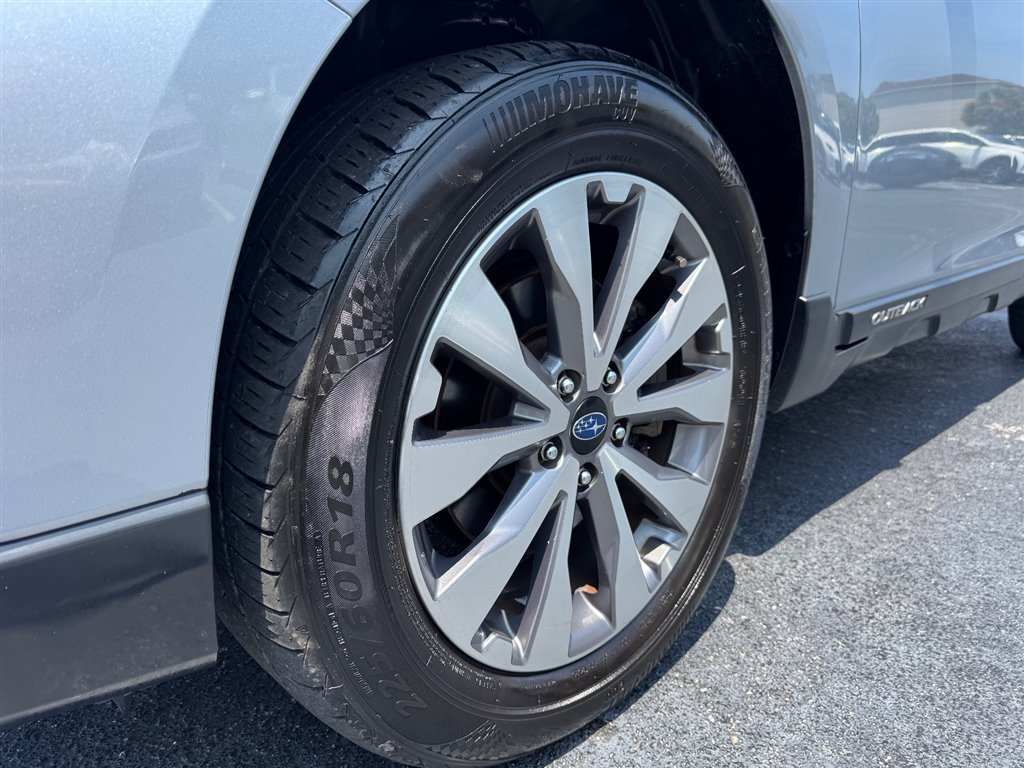 Used 2019 Subaru Outback 2.5i Premium AWD/4WD image 9