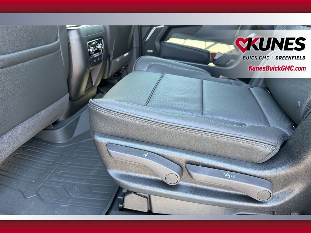 New 2026 GMC Yukon XL Denali w/ Denali Reserve Package image 43