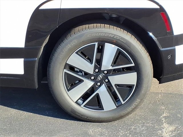 New 2026 Hyundai Ioniq 9 SEL image 5