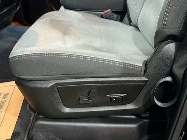 Used 2024 RAM 2500 Big Horn w/ Bed Utility Group image 19