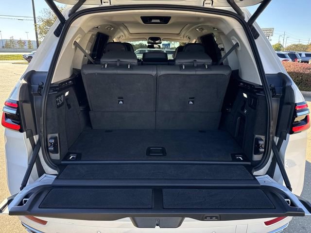 Used 2023 BMW X7 xDrive40i image 13