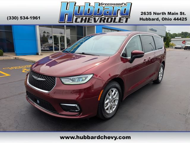 Used 2023 Chrysler Pacifica Touring-L