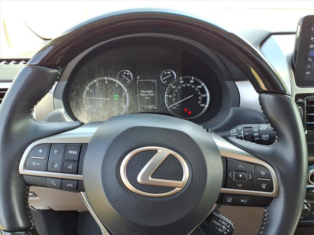 Used 2023 Lexus GX 460 Luxury w/ Sport Design Package AWD/4WD image 30