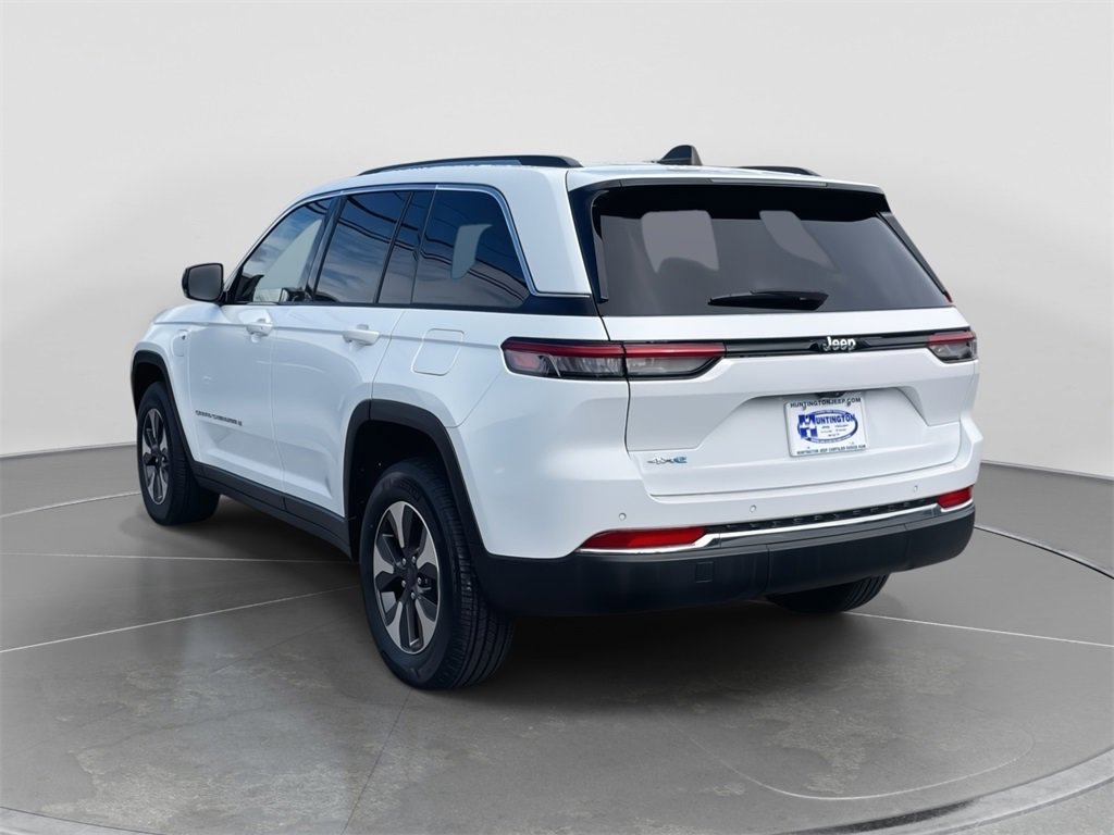 Used 2022 Jeep Grand Cherokee Limited 4xe image 5