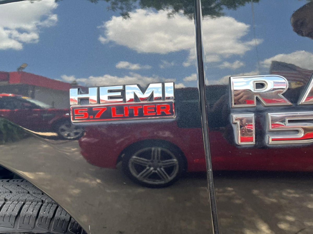 Used 2017 RAM 1500 Limited RWD image 10