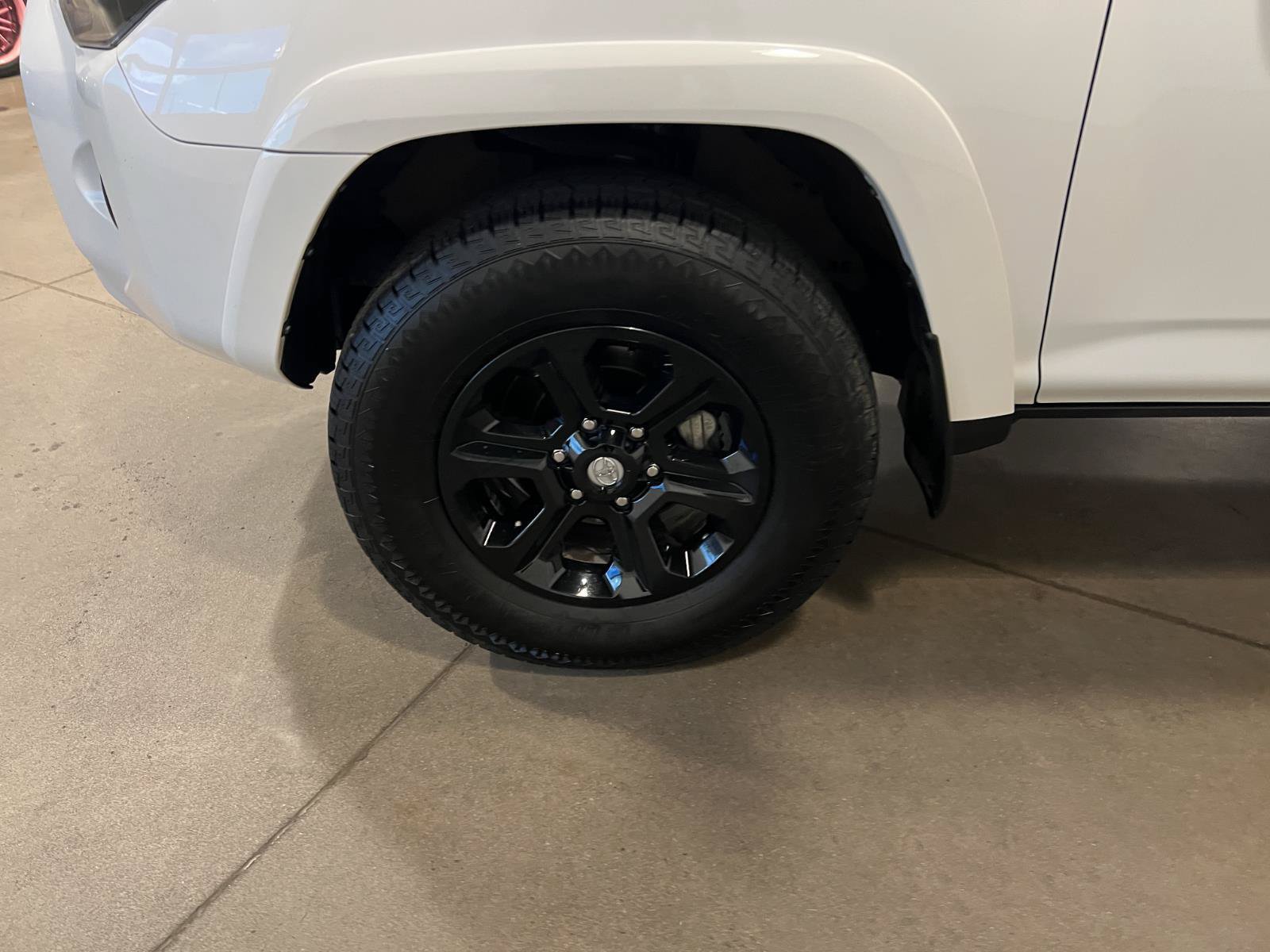 Used 2022 Toyota 4Runner SR5 AWD/4WD image 42