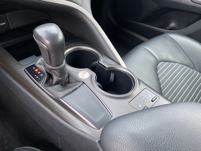 Used 2023 Toyota Camry SE image 11