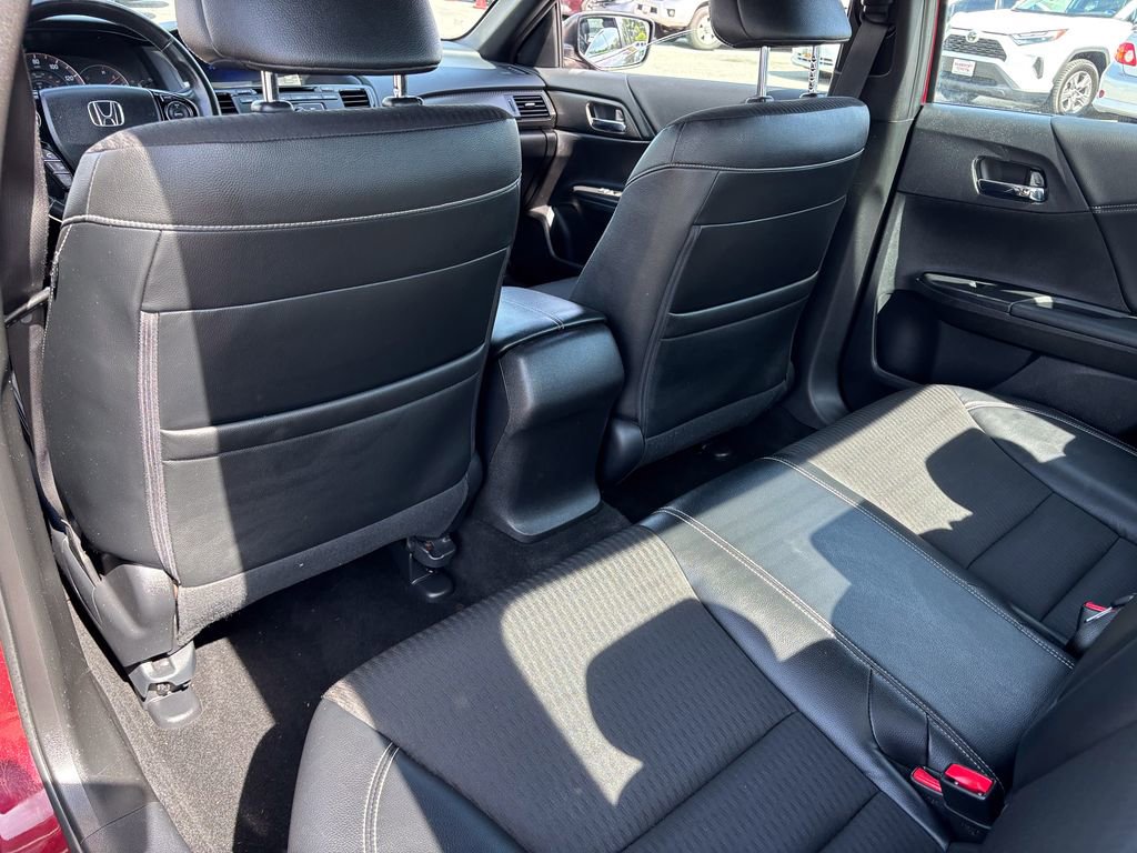 Used 2017 Honda Accord Sport image 42