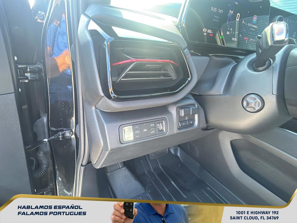 Certified 2025 Chevrolet Silverado EV RST AWD/4WD image 16