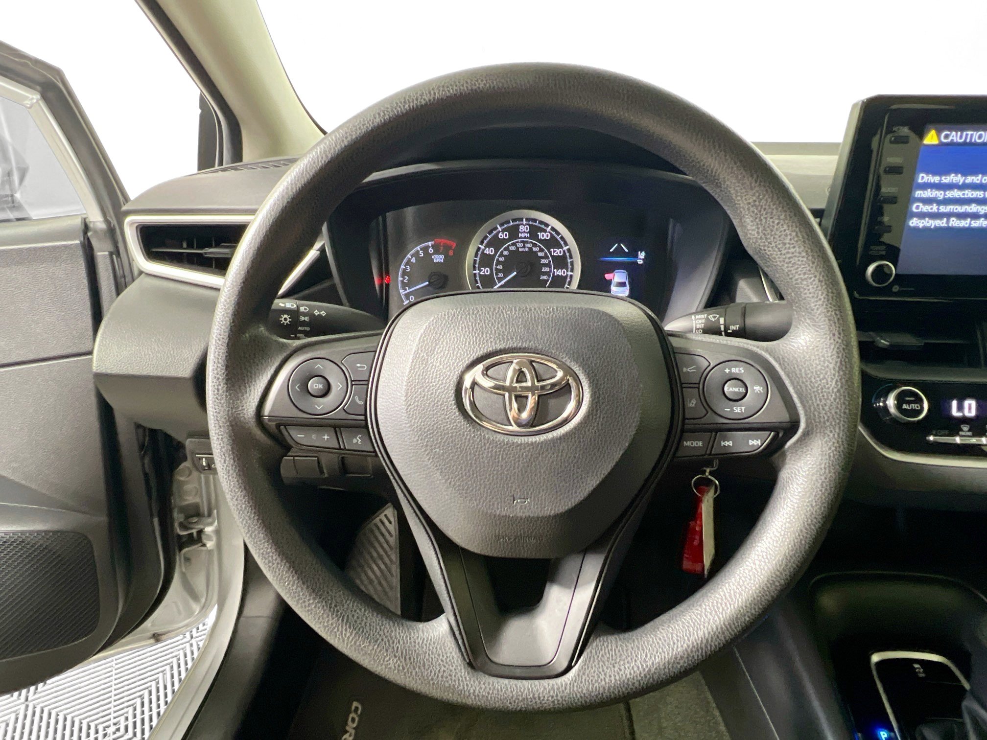 Used 2022 Toyota Corolla LE FWD image 16
