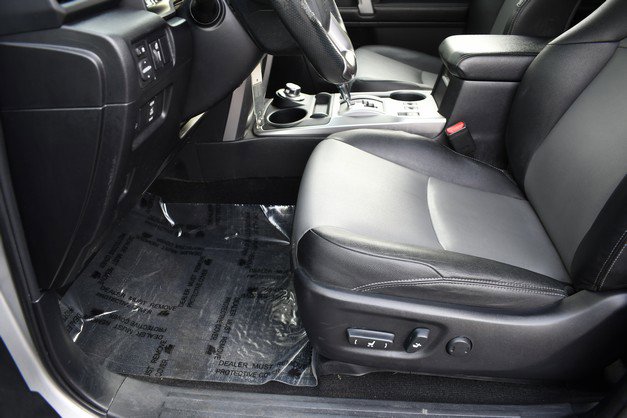 Used 2014 Toyota 4Runner SR5 Premium image 15