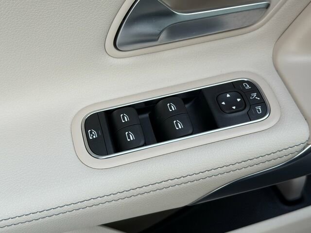 Certified 2025 Mercedes-Benz CLA 250 4MATIC image 14