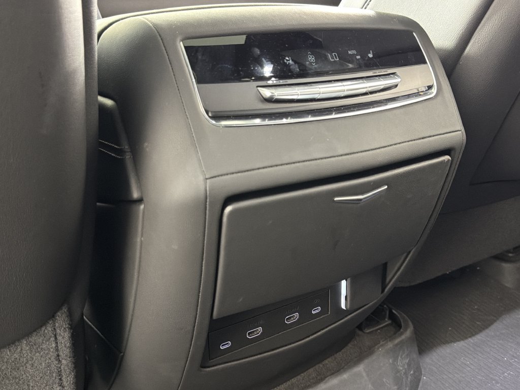 Used 2025 Cadillac Escalade Sport w/ Touring Package AWD/4WD image 34