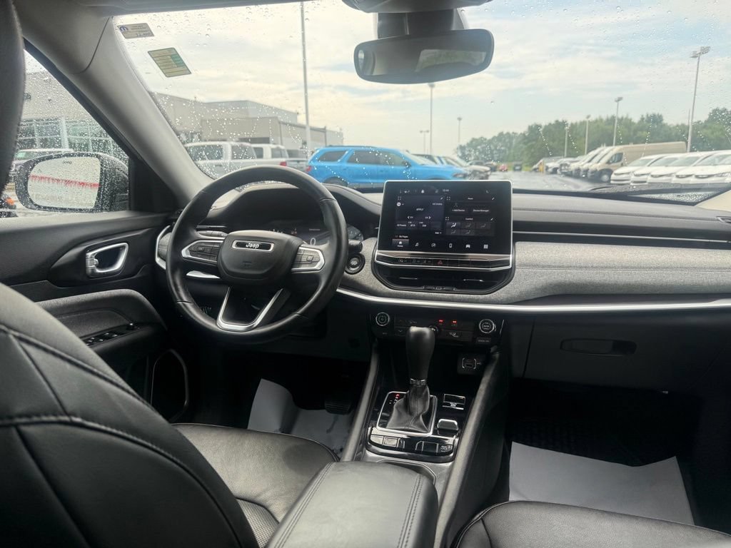 Used 2022 Jeep Compass Latitude AWD/4WD image 49