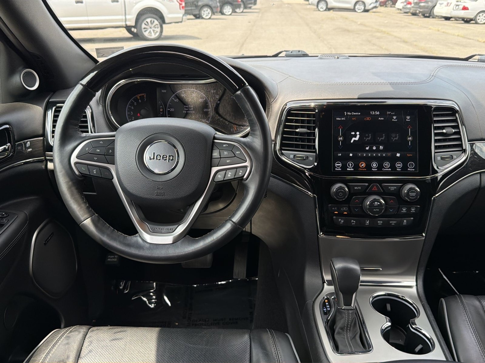 Used 2019 Jeep Grand Cherokee Overland AWD/4WD image 16