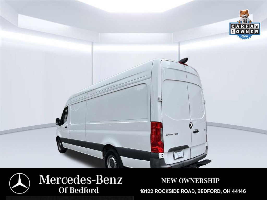 Used 2024 Mercedes-Benz Sprinter 2500 image 3