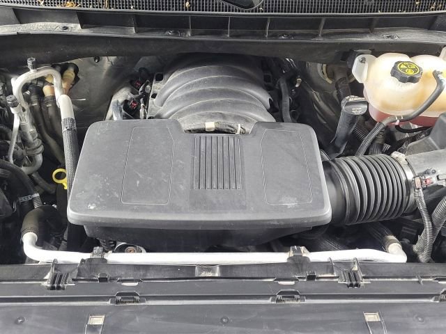 Used 2023 Chevrolet Tahoe Z71 w/ Z71 Off-Road Package AWD/4WD image 18