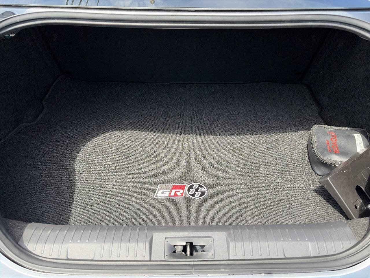 Used 2023 Toyota GR86 Premium RWD image 9