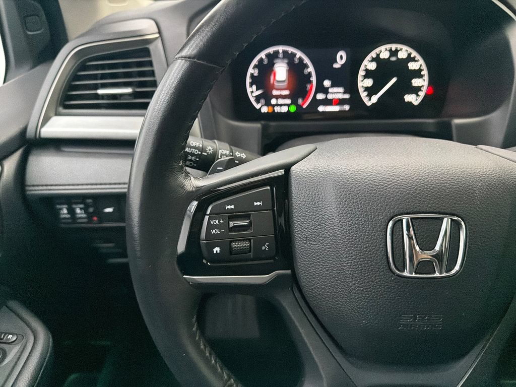 Used 2025 Honda Odyssey EX-L image 27