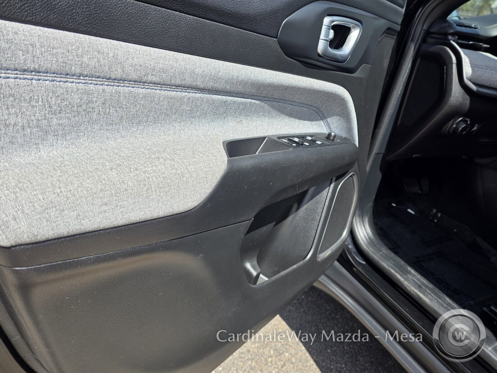 Used 2023 Jeep Compass Sport AWD/4WD image 11